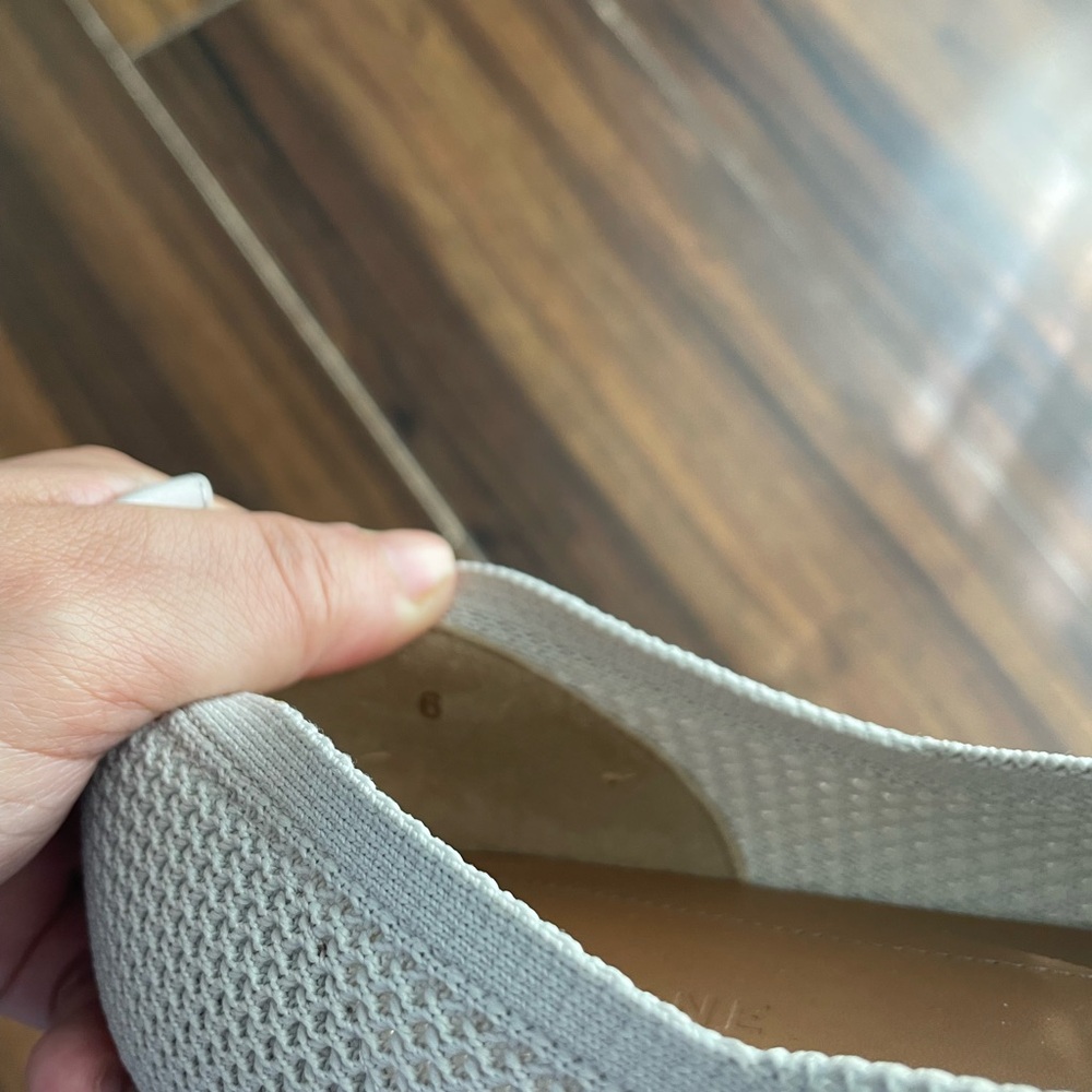 White Pointed-Toe Flats. Everlane the 40 hour Re-Knit. Size 6. So comfortable!! - Picture 6 of 6